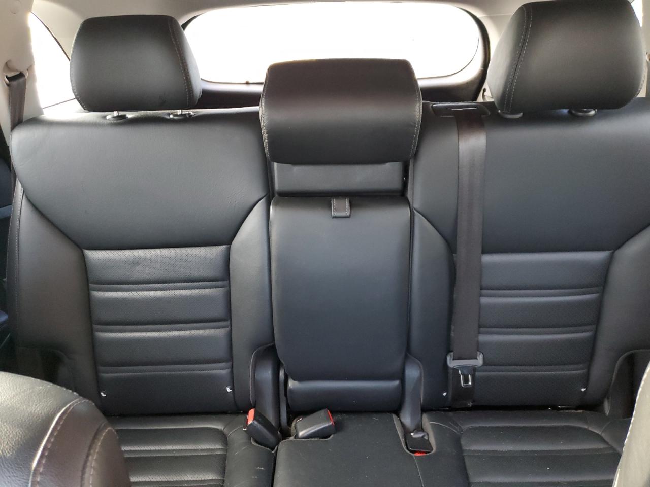 2017 KIA Sorento VIN 5XYPGDA34HG273555 Copart auction photo, front end / minor dent/scratches damage thumbnail 10