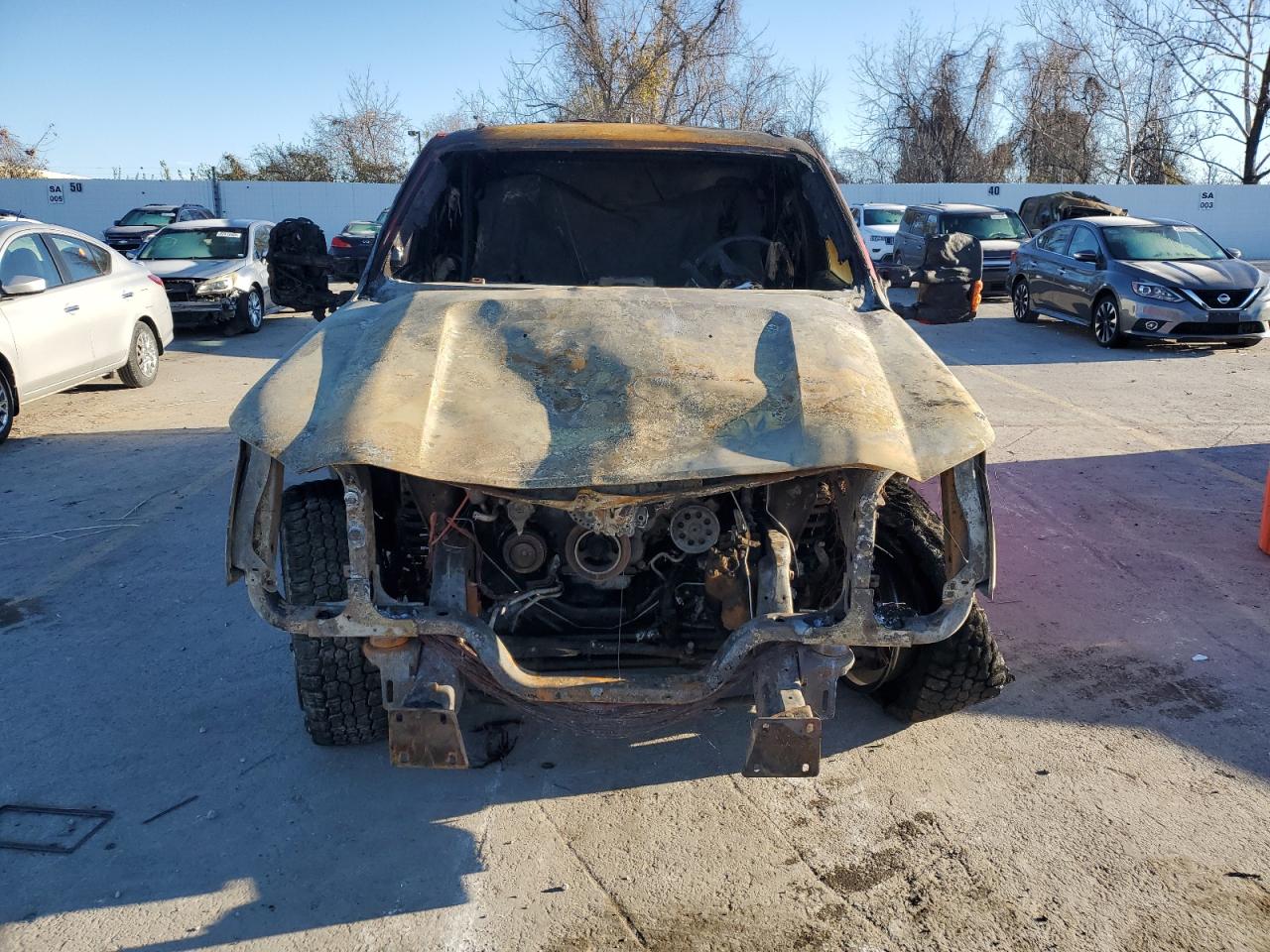 2011 Ford F250 VIN 1FT7X2B67BEA85769 Copart auction photo, burn - engine damage thumbnail 5