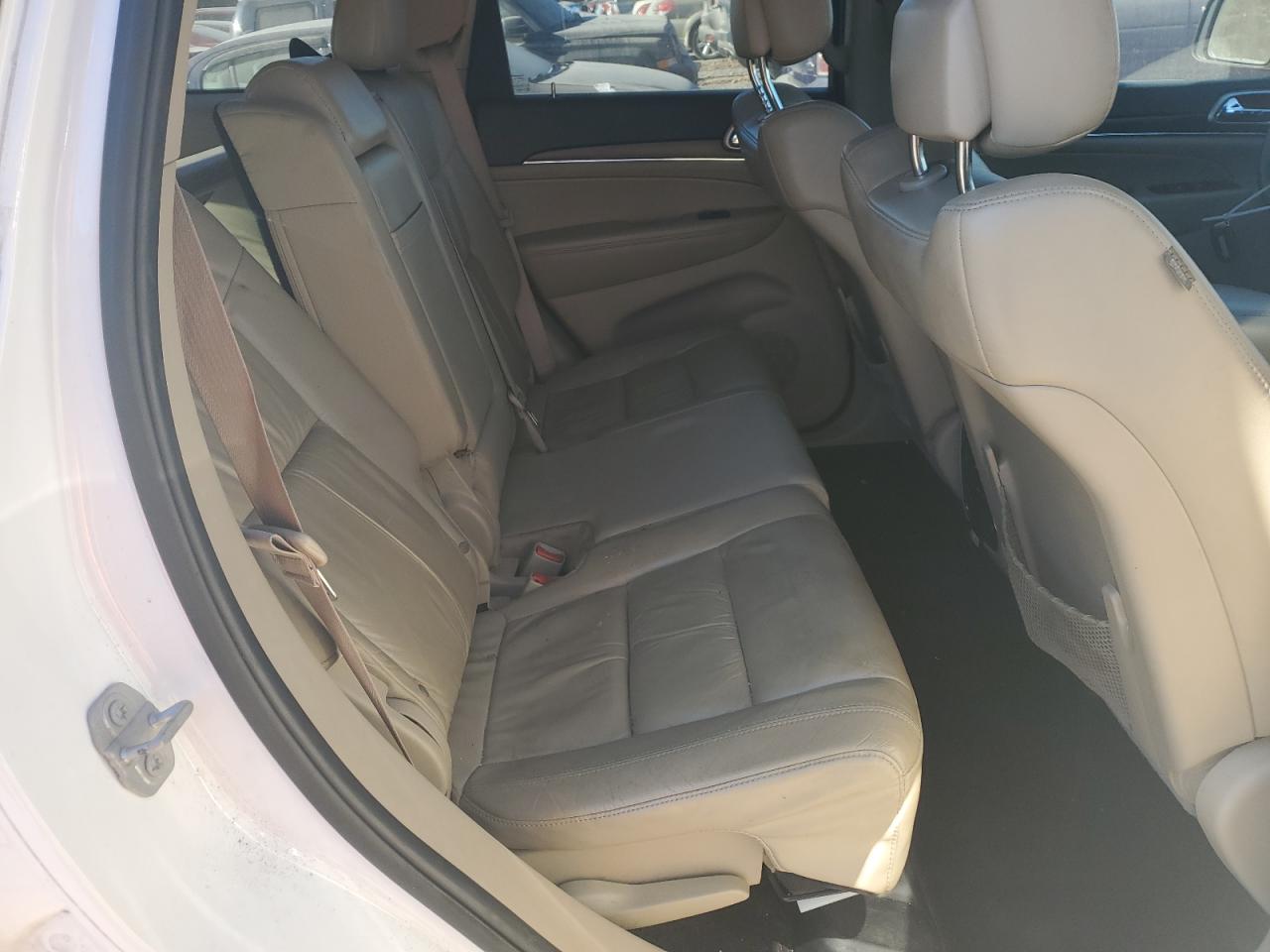 2016 Jeep Grand Cherokee VIN 1C4RJEBG1GC320786 Copart auction photo, front end / minor dent/scratches damage thumbnail 11