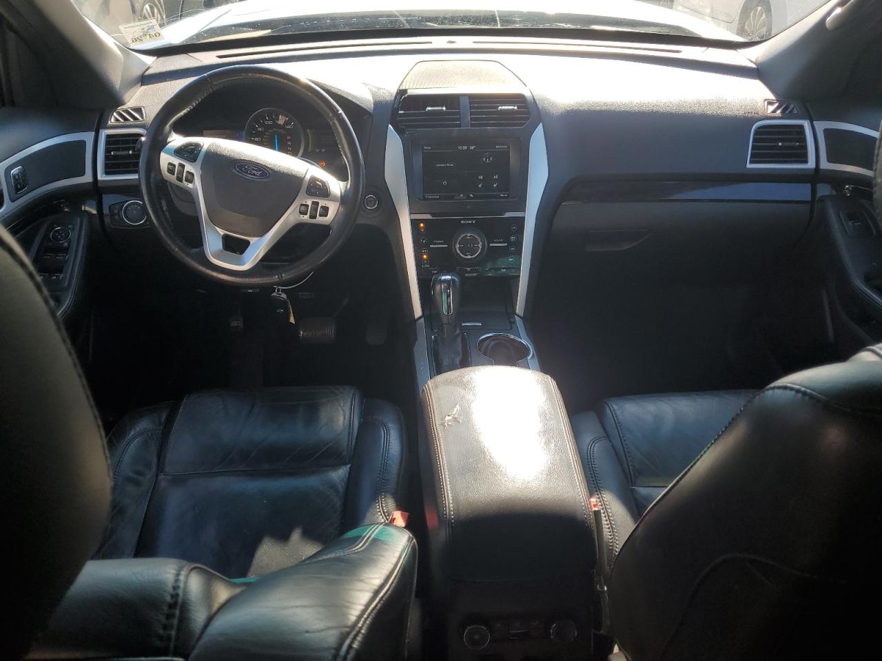 2014 Ford Explorer VIN 1FM5K7F80EGC37443 Copart auction photo, front end / side damage thumbnail 8