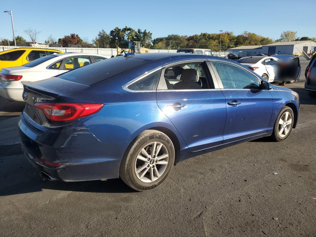 2017 Hyundai Sonata VIN 5NPE24AF2HH587438 Copart auction photo, vandalism damage thumbnail 3