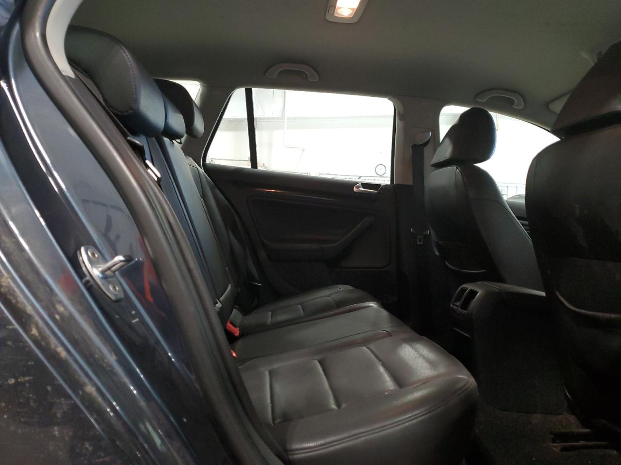 2010 Volkswagen Jetta VIN 3VWPL7AJ1AM604531 Copart auction photo, front end damage thumbnail 12