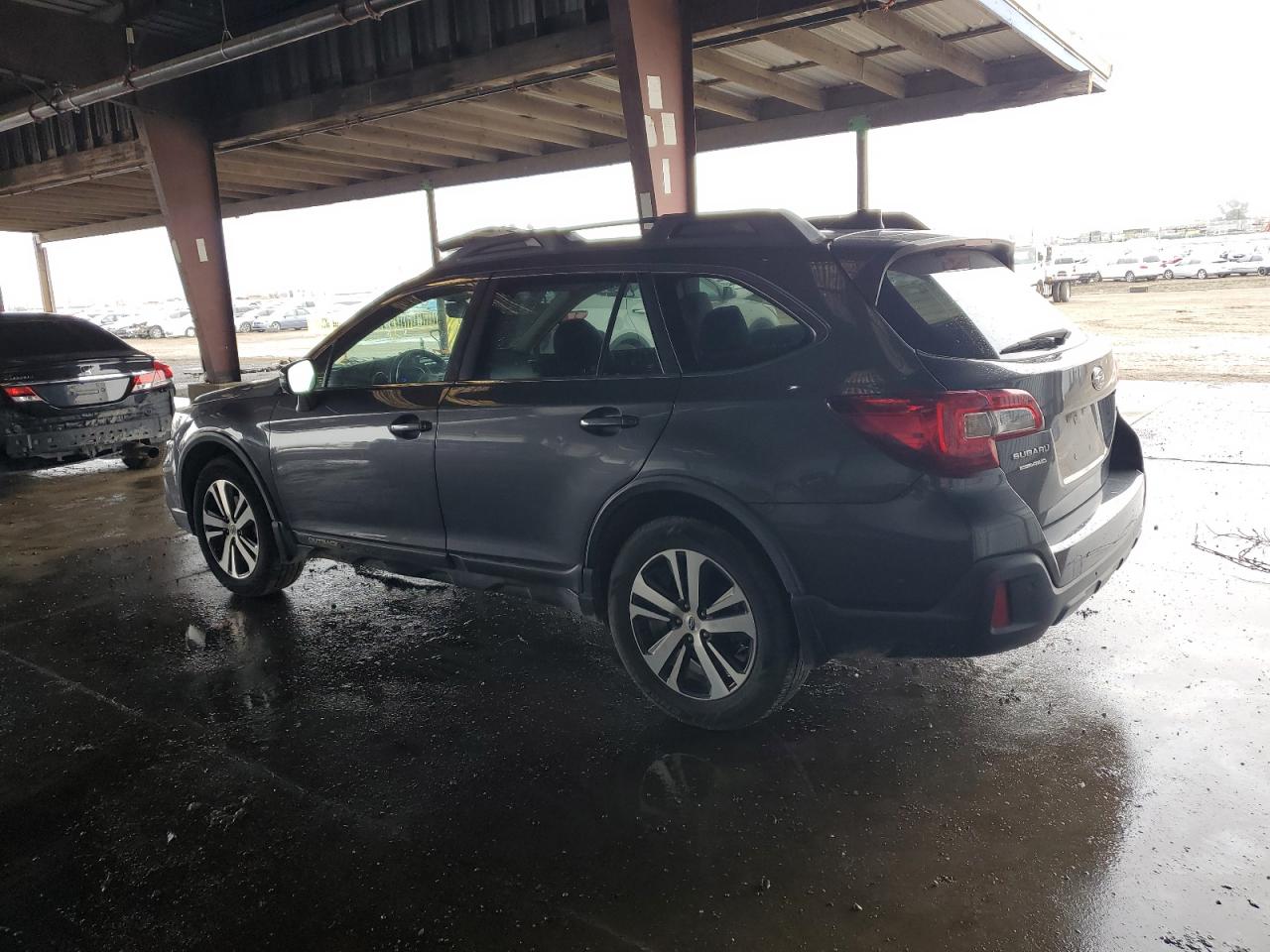 2018 Subaru Outback VIN 4S4BSANC6J3334895 Copart auction photo, all over damage thumbnail 2