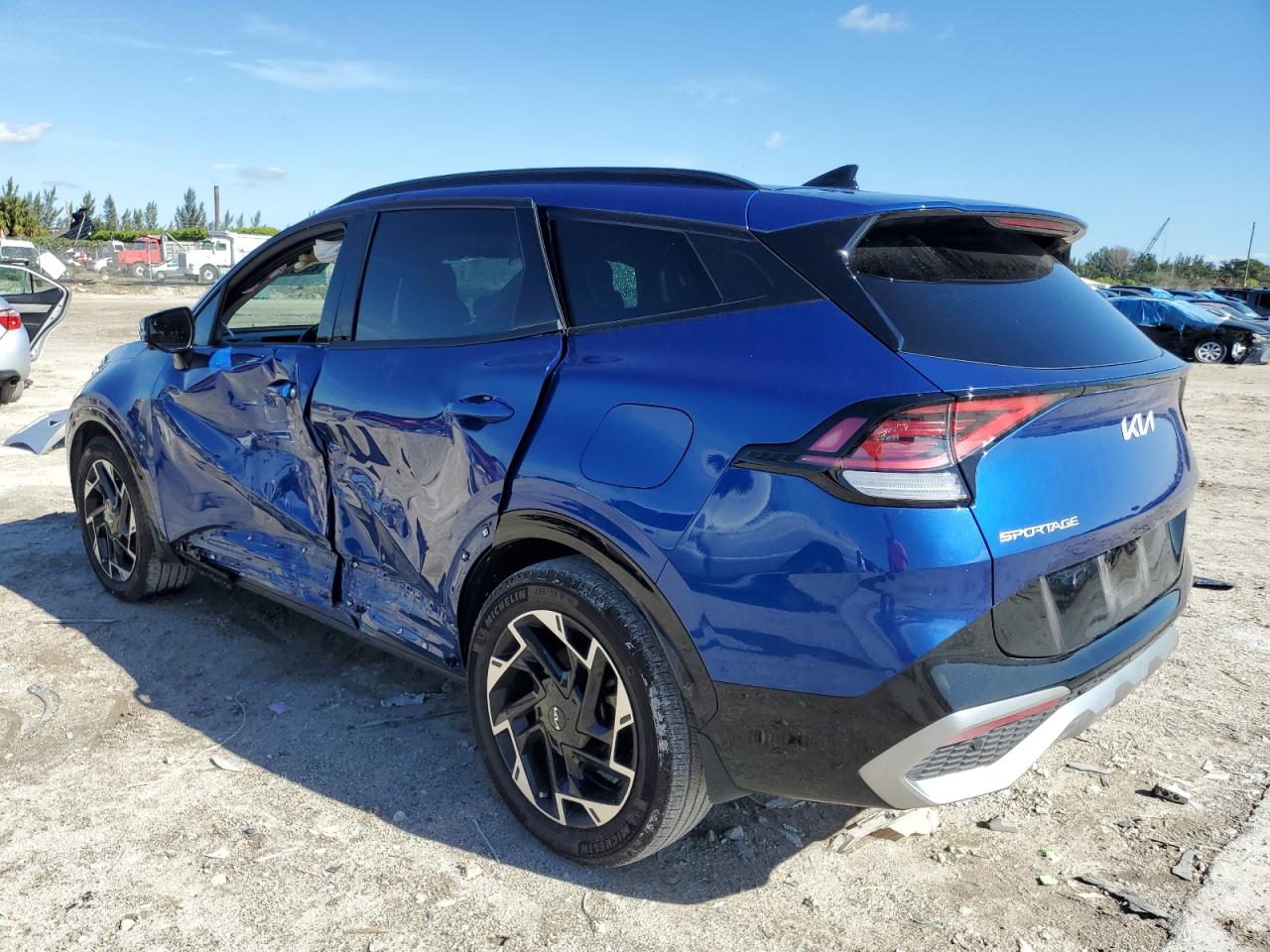 2024 KIA Sportage VIN 5XYK53DF3RG152954 Copart auction photo, all over / minor dent/scratches damage thumbnail 2