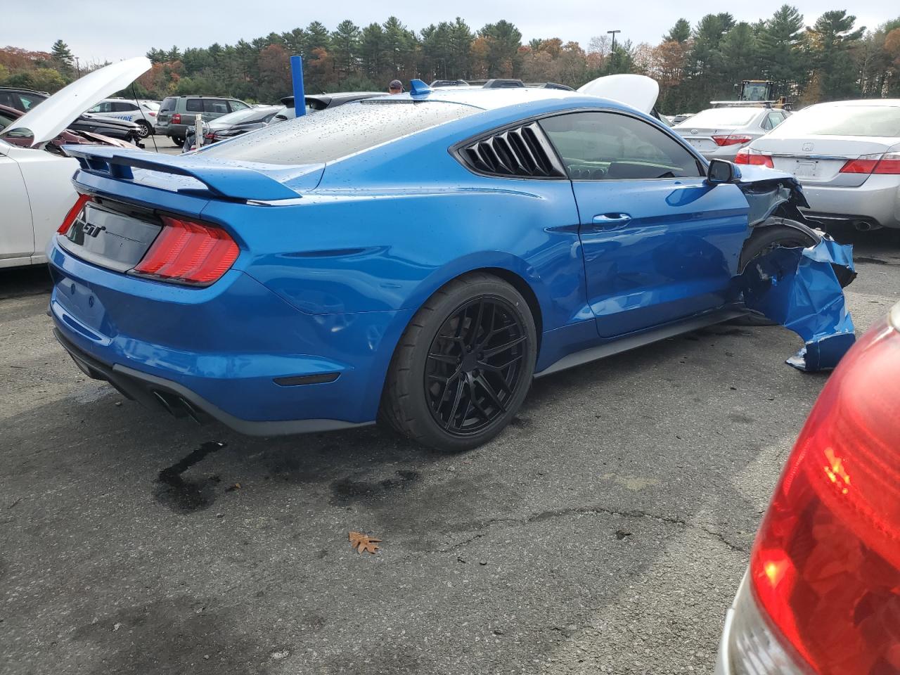 2020 Ford Mustang VIN 1FA6P8CF9L5141599 Copart auction photo, front end / minor dent/scratches damage thumbnail 3