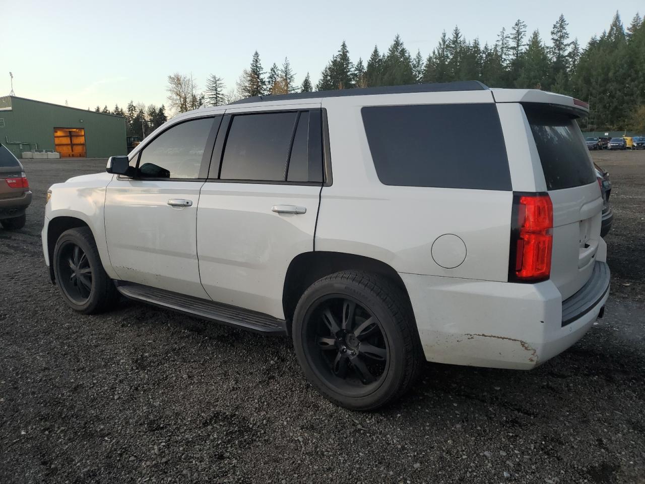 2015 Chevrolet Tahoe VIN 1GNSCBKCXFR533066 Copart auction photo, mechanical / minor dent/scratches damage thumbnail 2