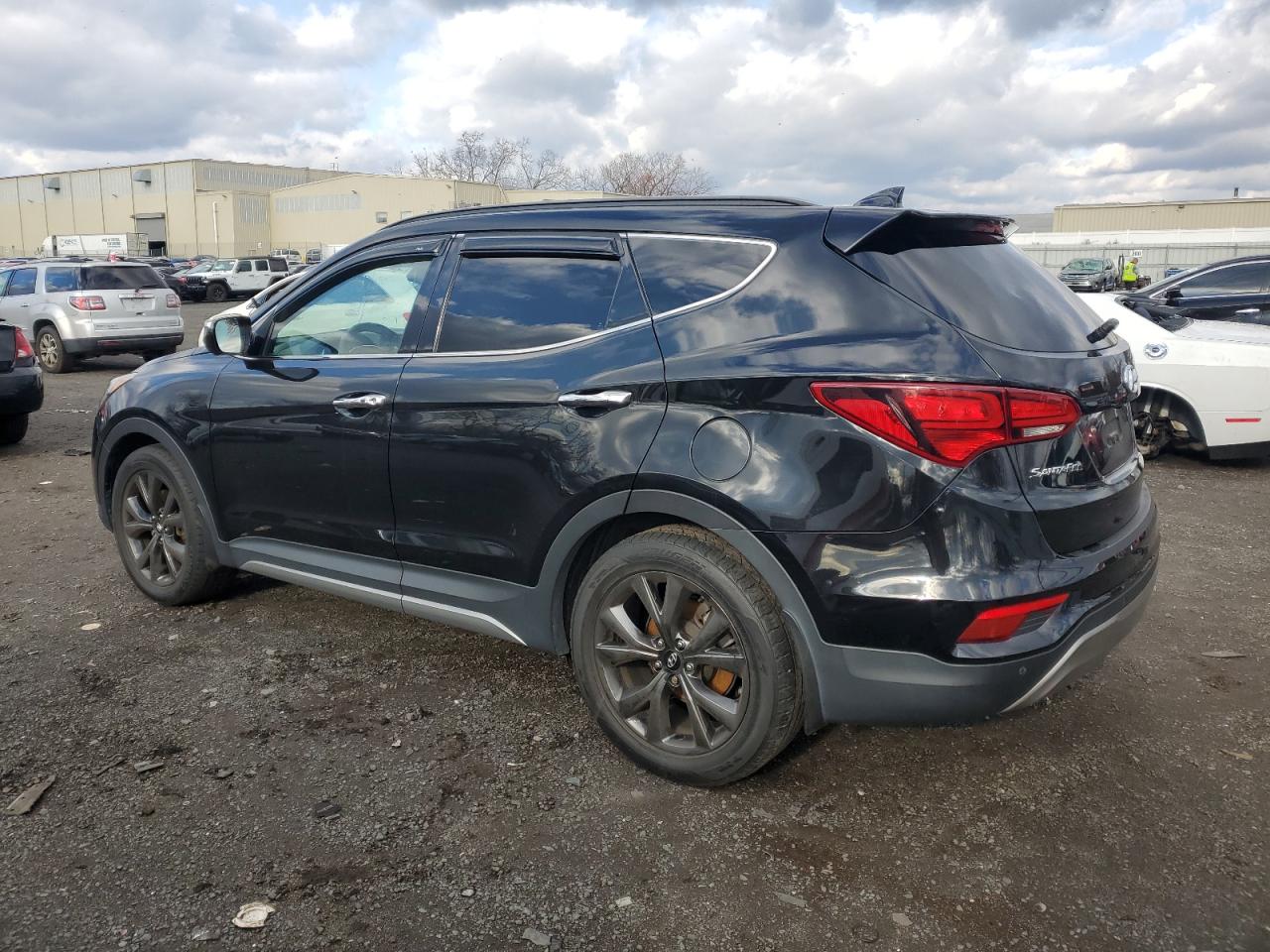 2018 Hyundai Santa Fe VIN 5XYZWDLA3JG518813 Copart auction photo, front end damage thumbnail 2