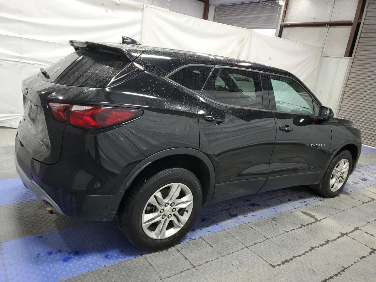 2020 Chevrolet Blazer VIN 3GNKBHRS8LS641178 Copart auction photo, minor dent/scratches damage thumbnail 3