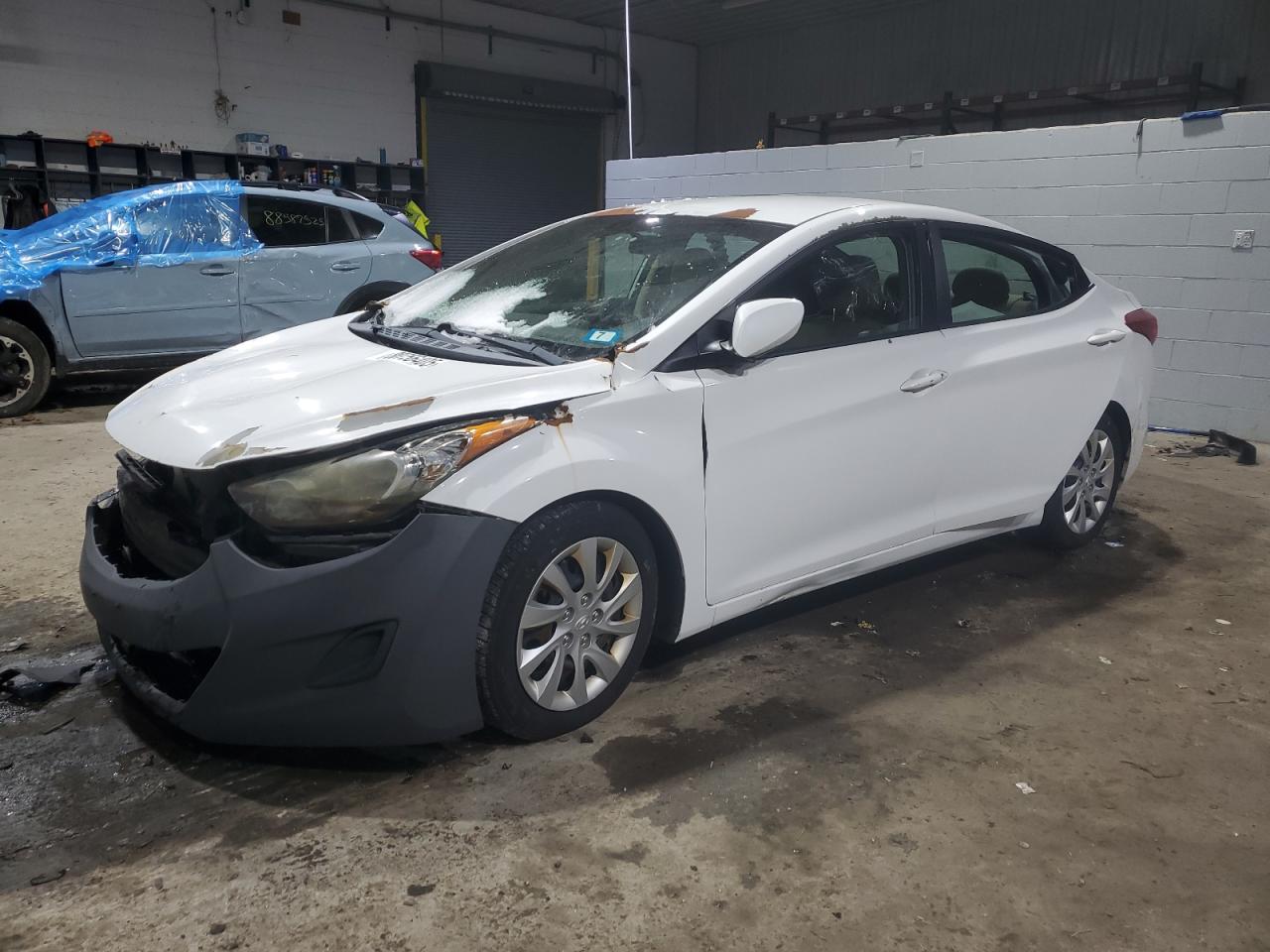 2011 Hyundai Elantra VIN 5NPDH4AE4BH040745