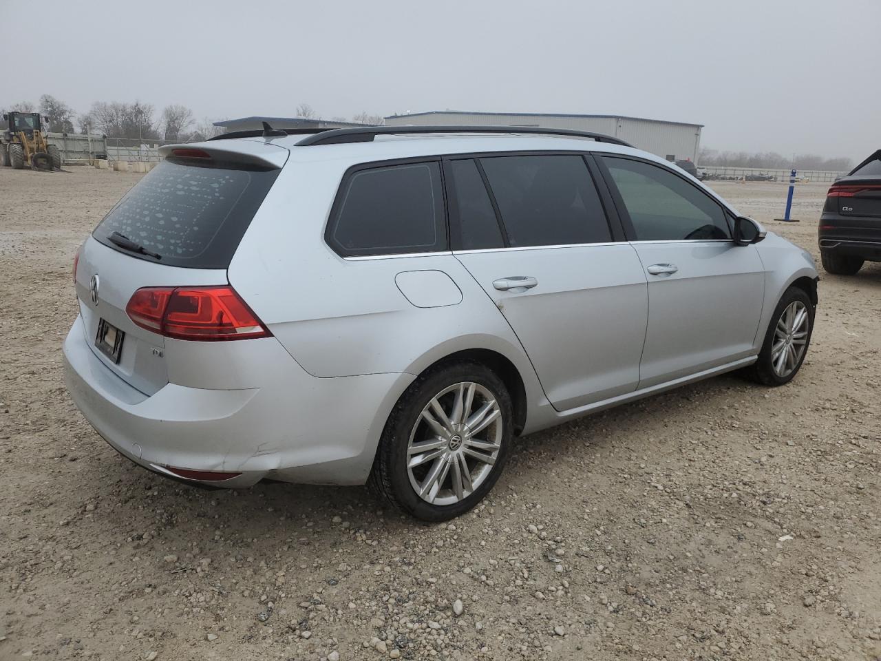 2015 Volkswagen Golf VIN 3VWCA7AU4FM520354 Copart auction photo, front end damage thumbnail 3