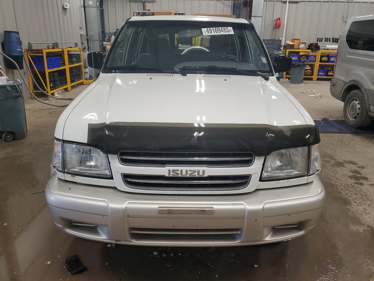 2000 Isuzu Trooper VIN JACDJ58X5Y7J15479 Copart auction photo, minor dent/scratches damage thumbnail 5