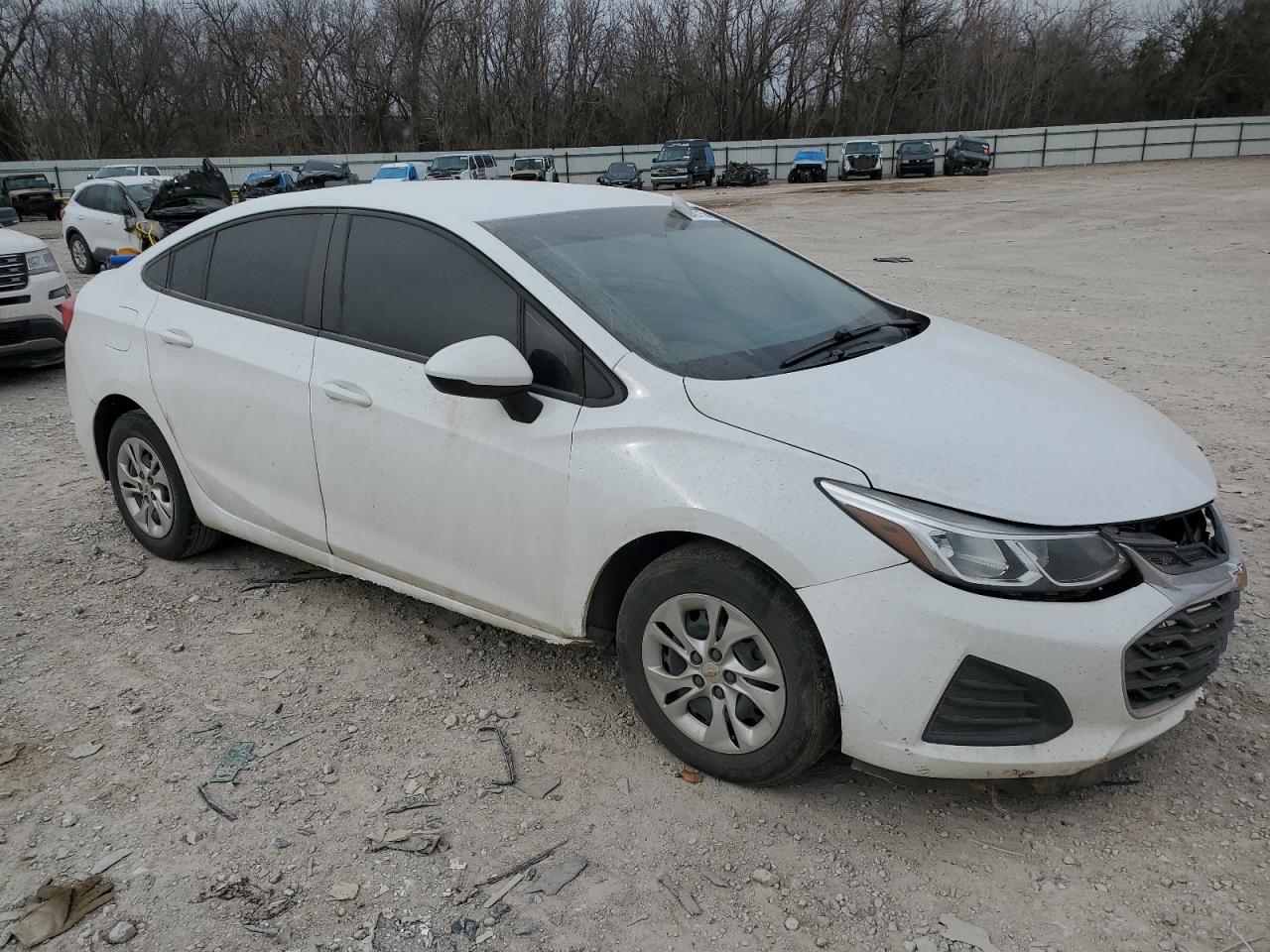 2019 Chevrolet Cruze VIN 1G1BC5SMXK7125684 Copart auction photo, front end / minor dent/scratches damage thumbnail 4
