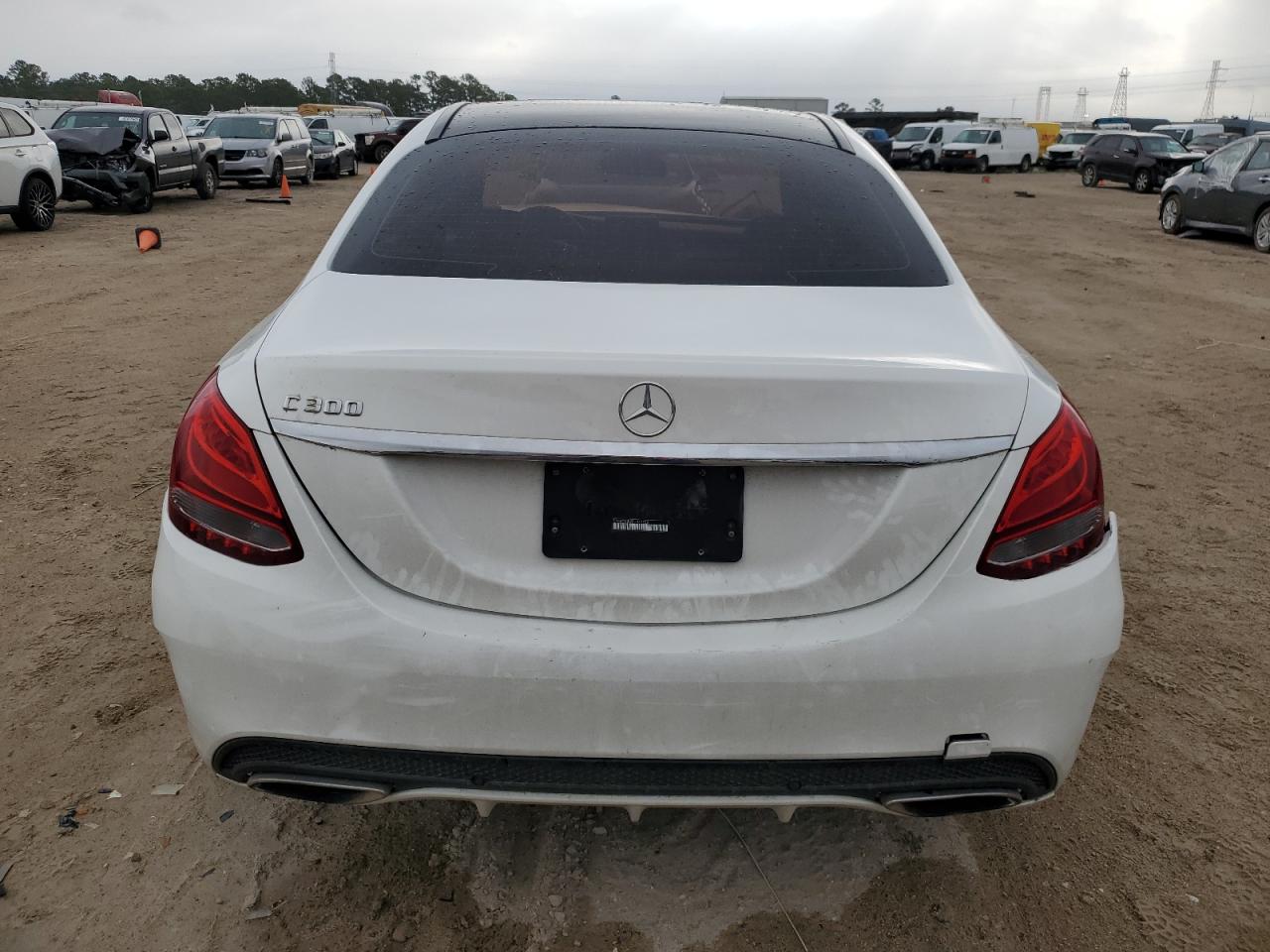 2015 Mercedes-Benz C-klasse VIN 55SWF4JB2FU077736 Copart auction photo, front end / rear end damage thumbnail 6