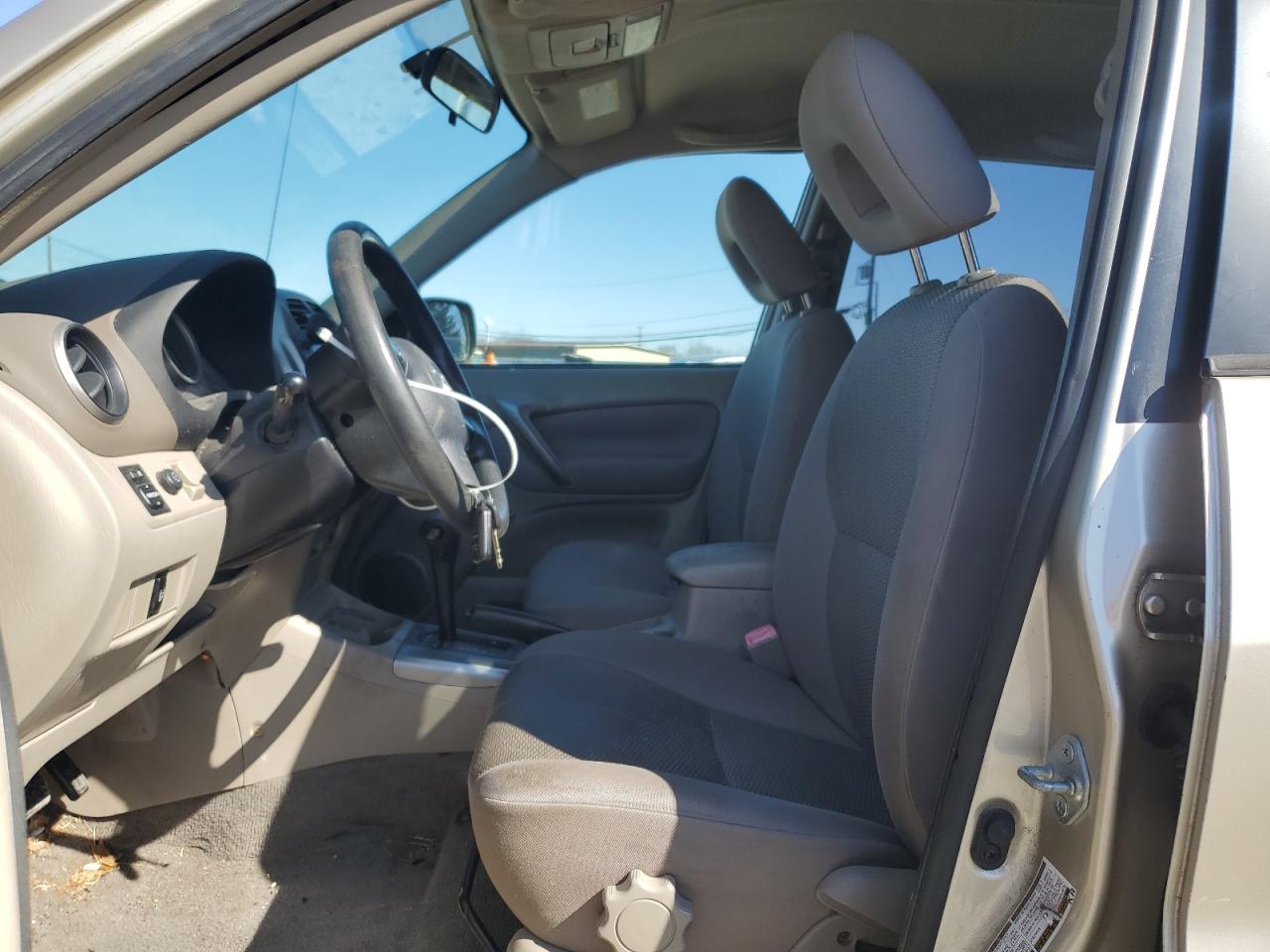 2005 Toyota RAV 4 VIN JTEHD20V450063393 Copart auction photo, front end damage thumbnail 7
