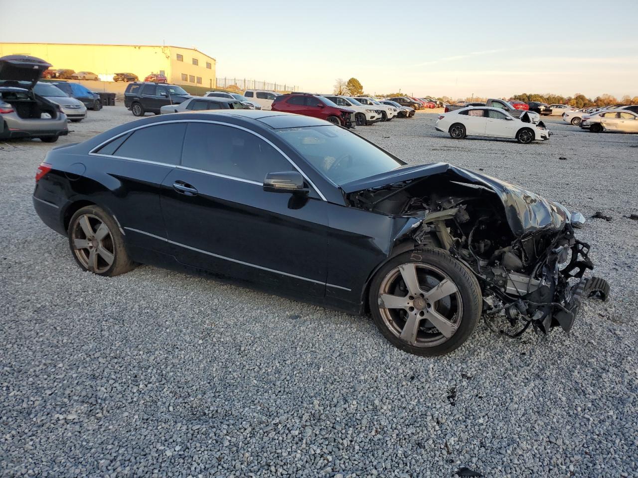 2013 Mercedes-Benz E-klasse VIN WDDKJ5KB2DF210903 Copart auction photo, all over damage thumbnail 4