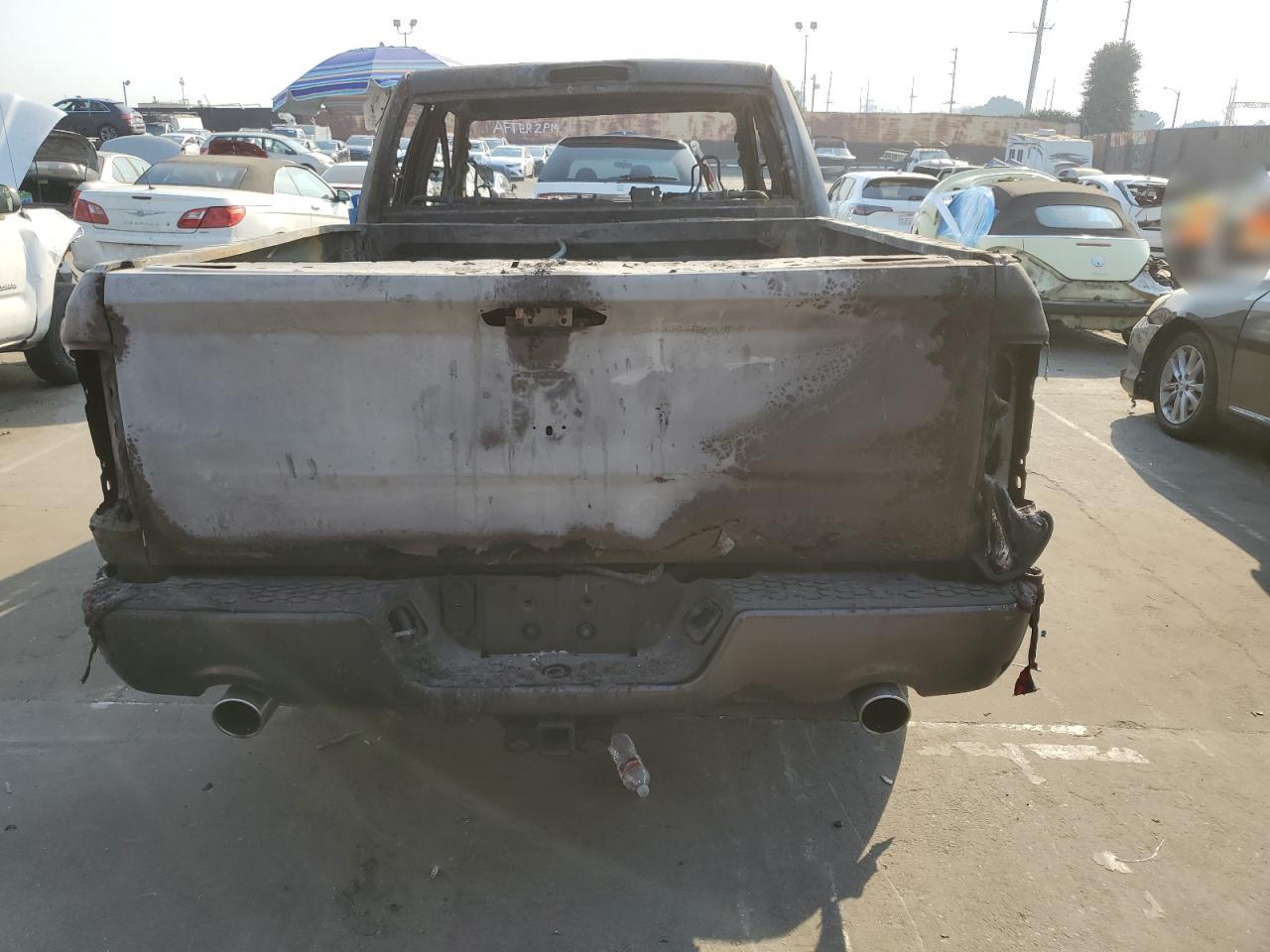 2015 RAM 1500 VIN 1C6RR6FTXFS522947 Copart auction photo, burn / burn - interior damage thumbnail 6