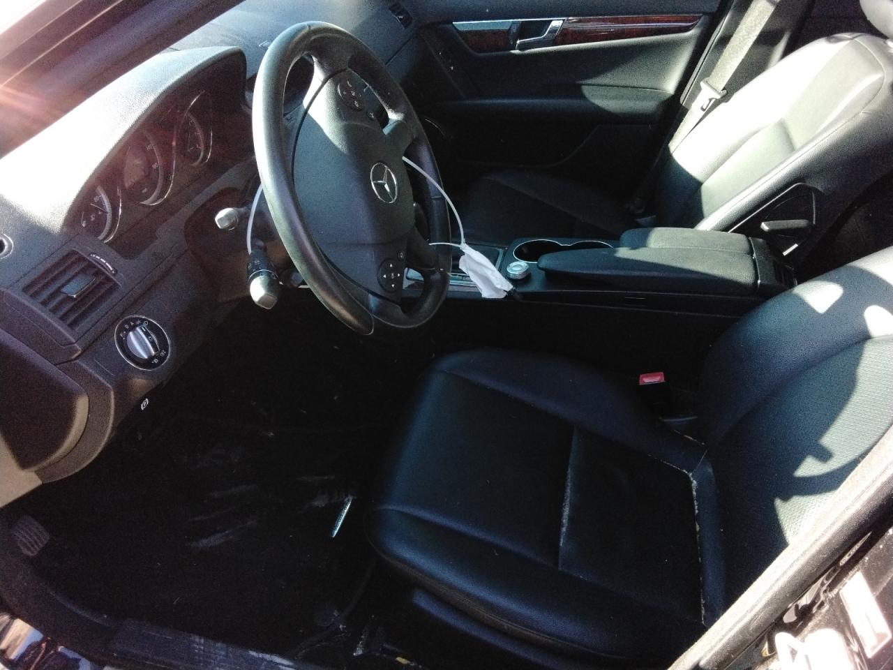 2010 Mercedes-Benz C-klasse VIN WDDGF8BB3AF467542 Copart auction photo, minor dent/scratches damage thumbnail 7