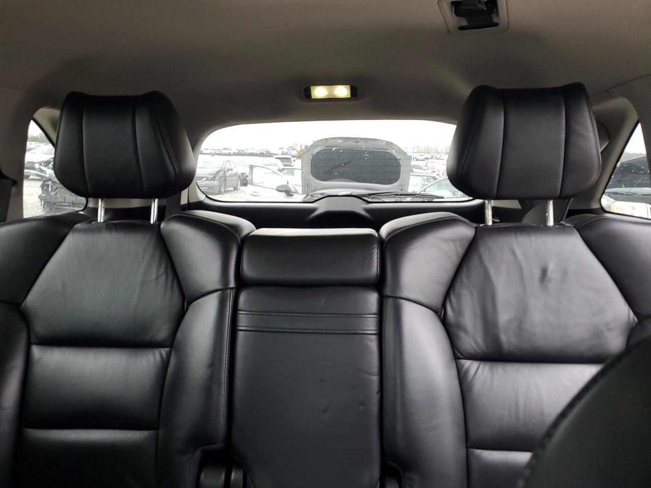 2011 Acura MDX VIN 2HNYD2H47BH529352 Copart auction photo, minor dent/scratches / undercarriage damage thumbnail 10