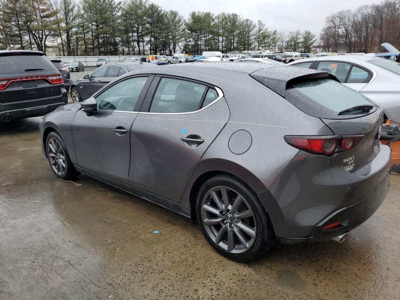 2021 Mazda 3 VIN JM1BPBLL8M1338901 Copart auction photo, rear end / minor dent/scratches damage thumbnail 2