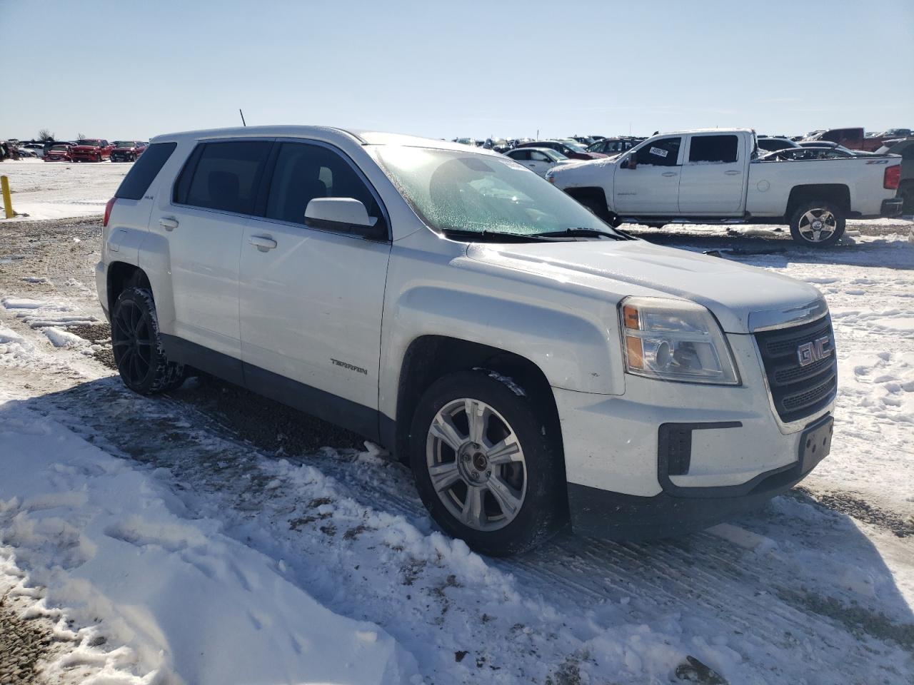 2017 GMC Terrain VIN 2GKALMEK3H6315329 Copart auction photo, minor dent/scratches damage thumbnail 4