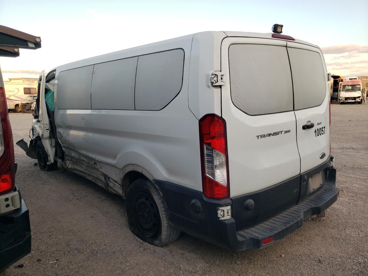 2019 Ford Transit VIN 1FBZX2ZM5KKA60694 Copart auction photo, undercarriage / side damage thumbnail 2