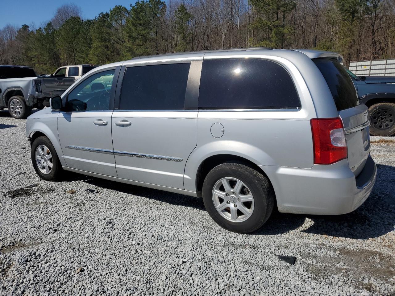 2012 Chrysler Town & Country VIN 2C4RC1BG3CR286693 Copart auction photo, front end / mechanical damage thumbnail 2