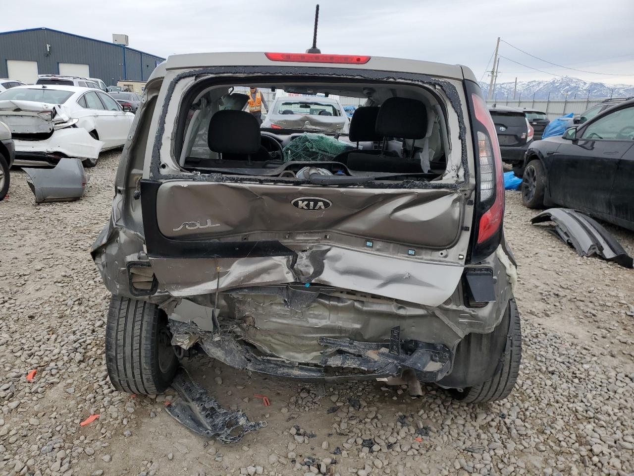 2019 KIA Soul VIN KNDJP3A50K7652834 Copart auction photo, all over damage thumbnail 6