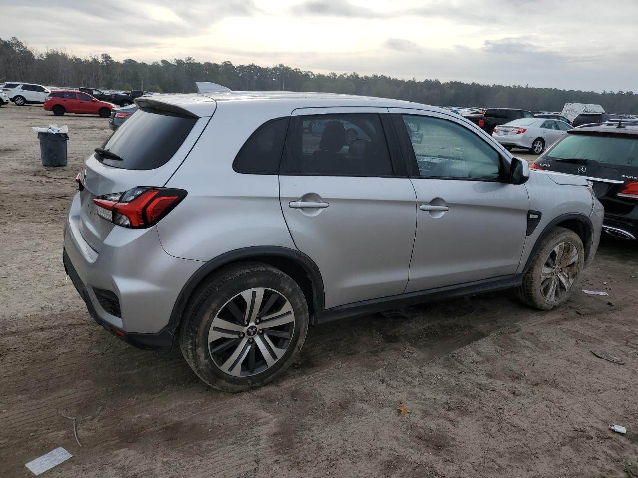 2021 Mitsubishi Outlander VIN JA4APUAU6MU029357 Copart auction photo, front end / rear end damage thumbnail 3