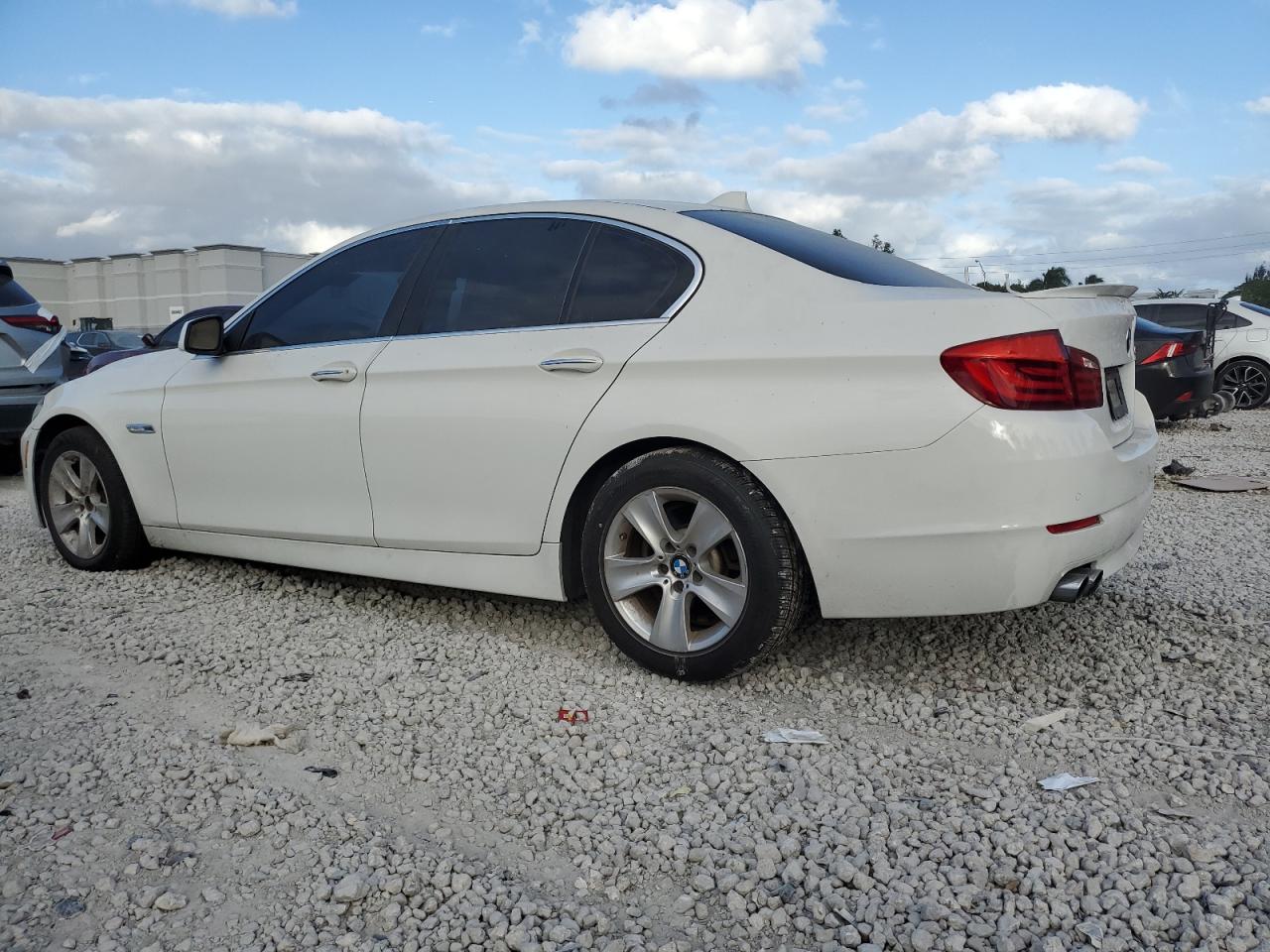 2011 BMW 5er VIN WBAFR1C50BC743155 Copart auction photo, front end damage thumbnail 2