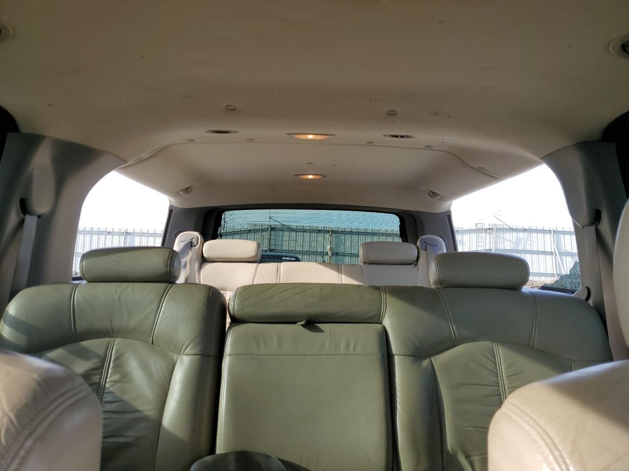 2002 Chevrolet Suburban VIN 3GNFK16Z42G220151 Copart auction photo, all over damage thumbnail 10