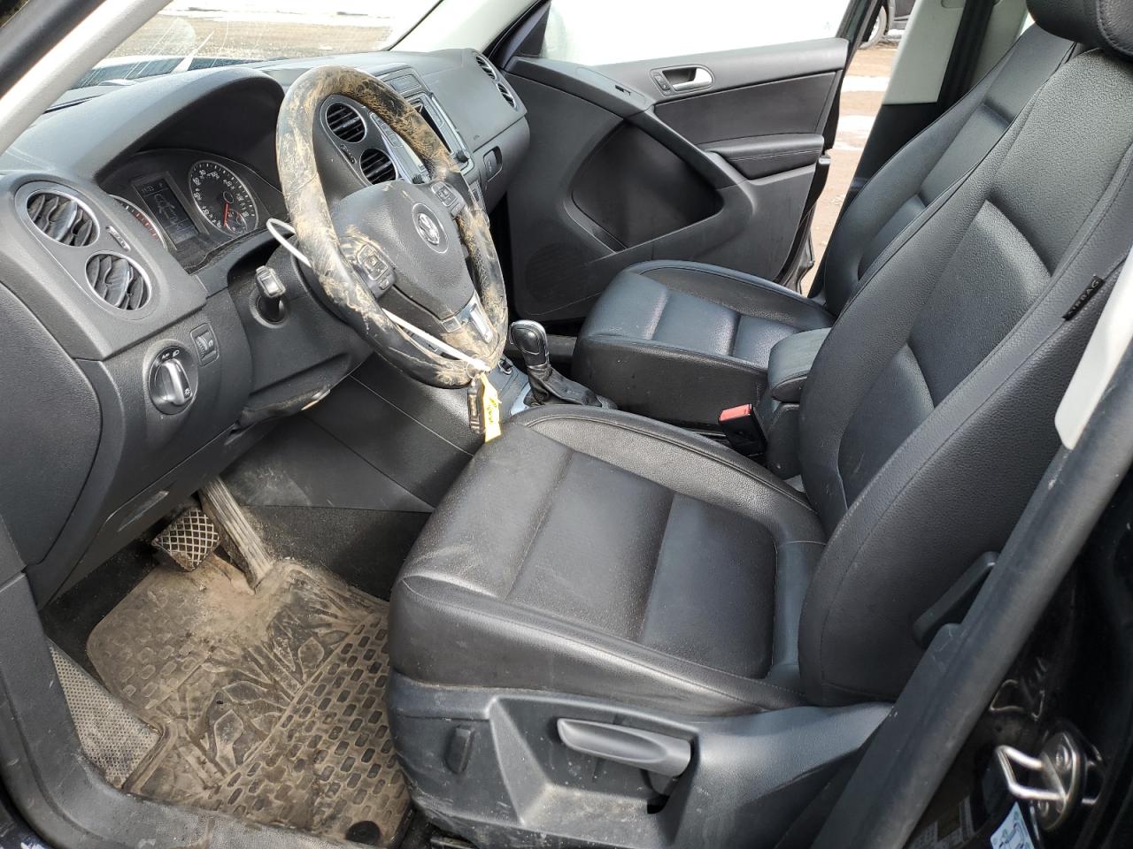 2016 Volkswagen Tiguan VIN WVGBV7AX8GW578364 Copart auction photo, front end damage thumbnail 7