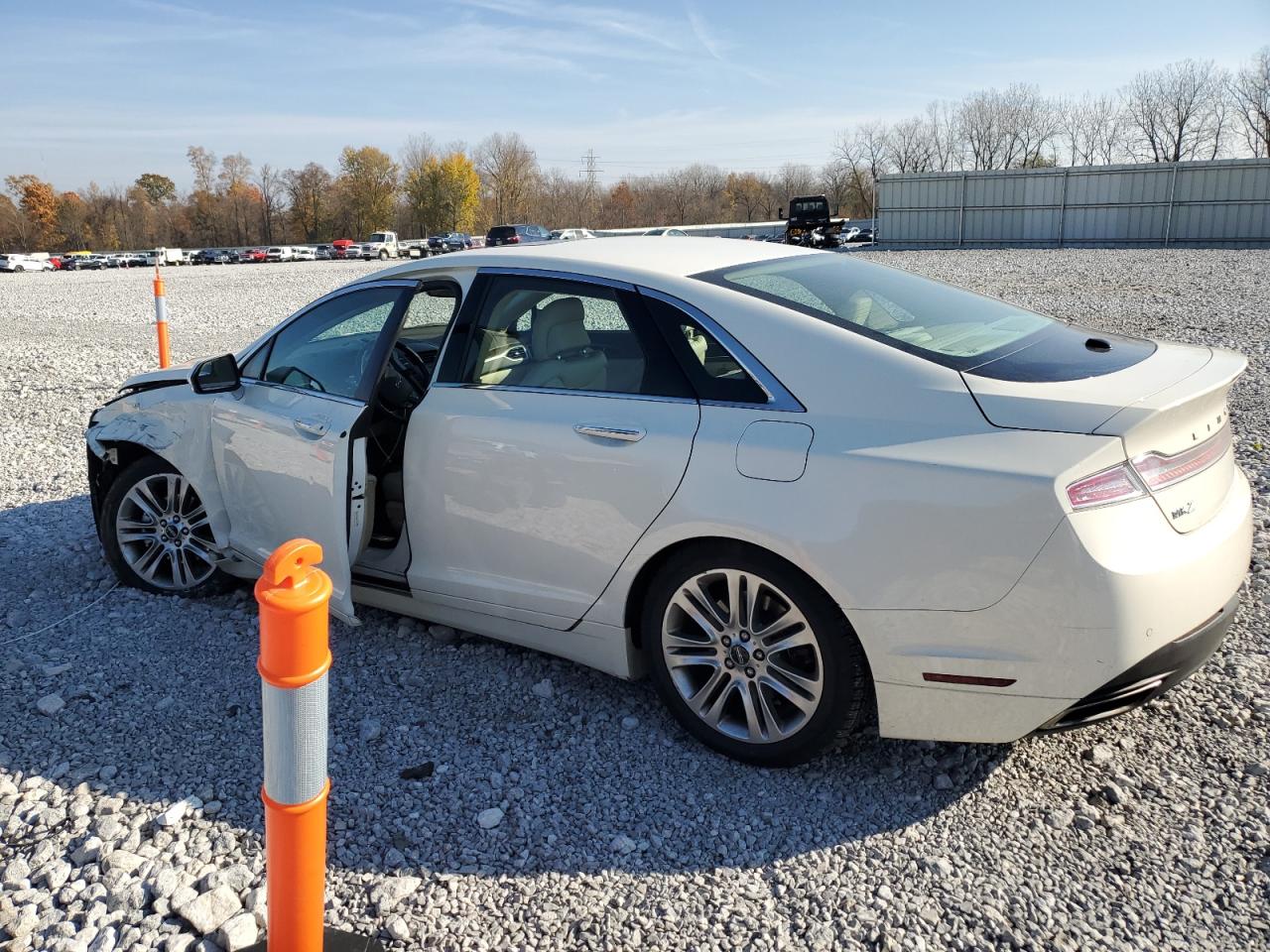 2013 Lincoln MKZ VIN 3LN6L2J94DR800893 Copart auction photo, front end / side damage thumbnail 2