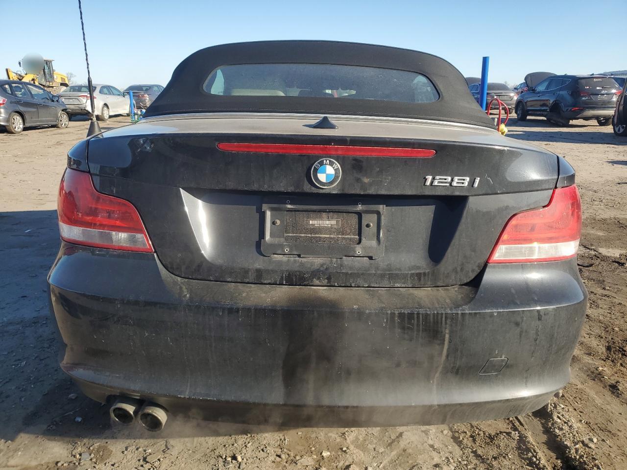 2012 BMW 1er VIN WBAUL7C52CVM83052 Copart auction photo, front end / minor dent/scratches damage thumbnail 6