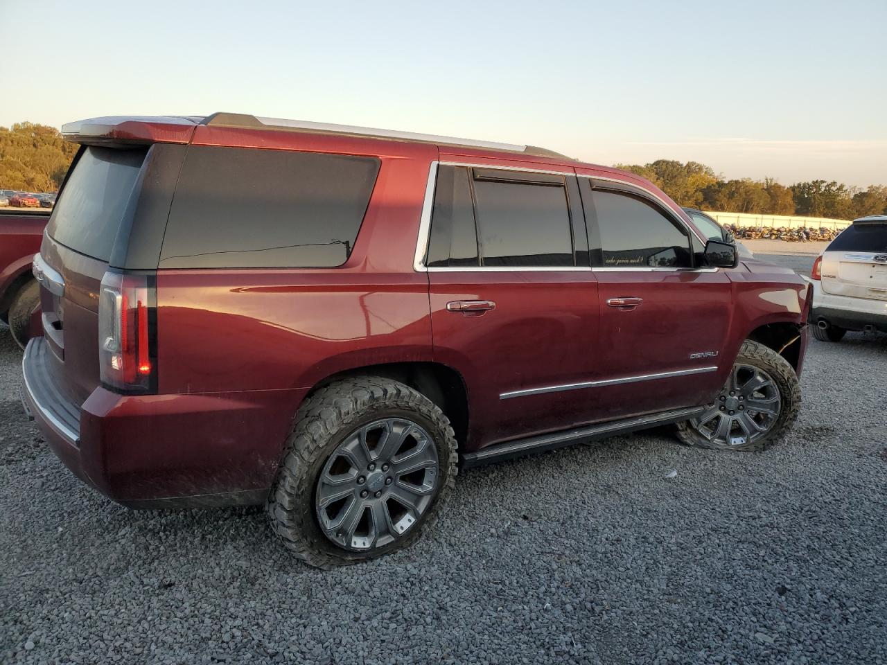 2016 GMC Yukon VIN 1GKS2CKJ2GR298376 Copart auction photo, water/flood damage thumbnail 3