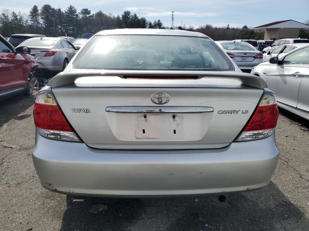 2005 Toyota Camry VIN 4T1BE32K25U978893 Copart auction photo, front end / side damage thumbnail 6