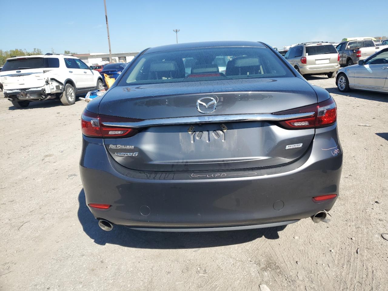 2018 Mazda 6 VIN JM1GL1VMXJ1323751 Copart auction photo, front end / minor dent/scratches damage thumbnail 6