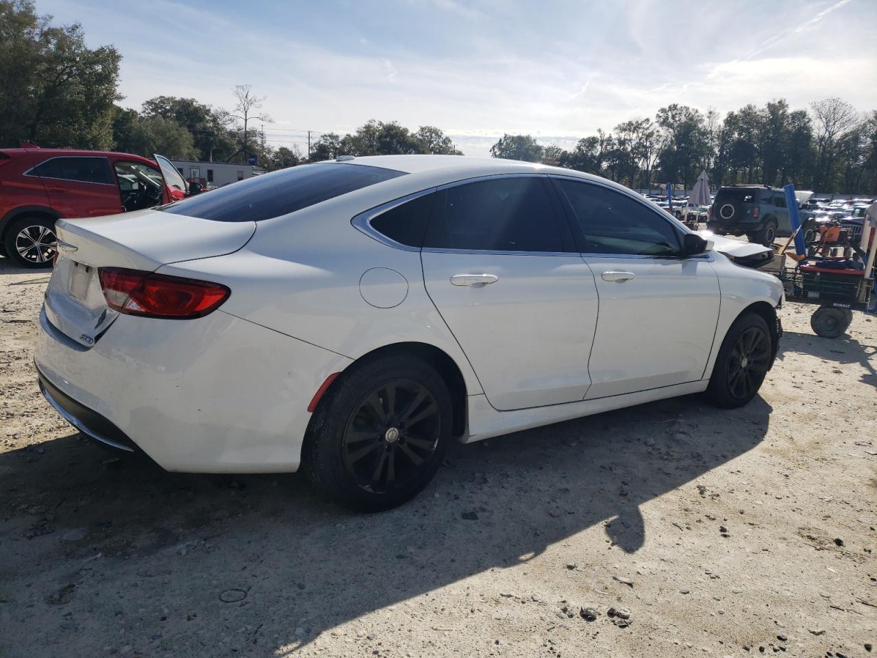 2015 Chrysler 200 VIN 1C3CCCAB7FN746533 Copart auction photo, front end / minor dent/scratches damage thumbnail 3