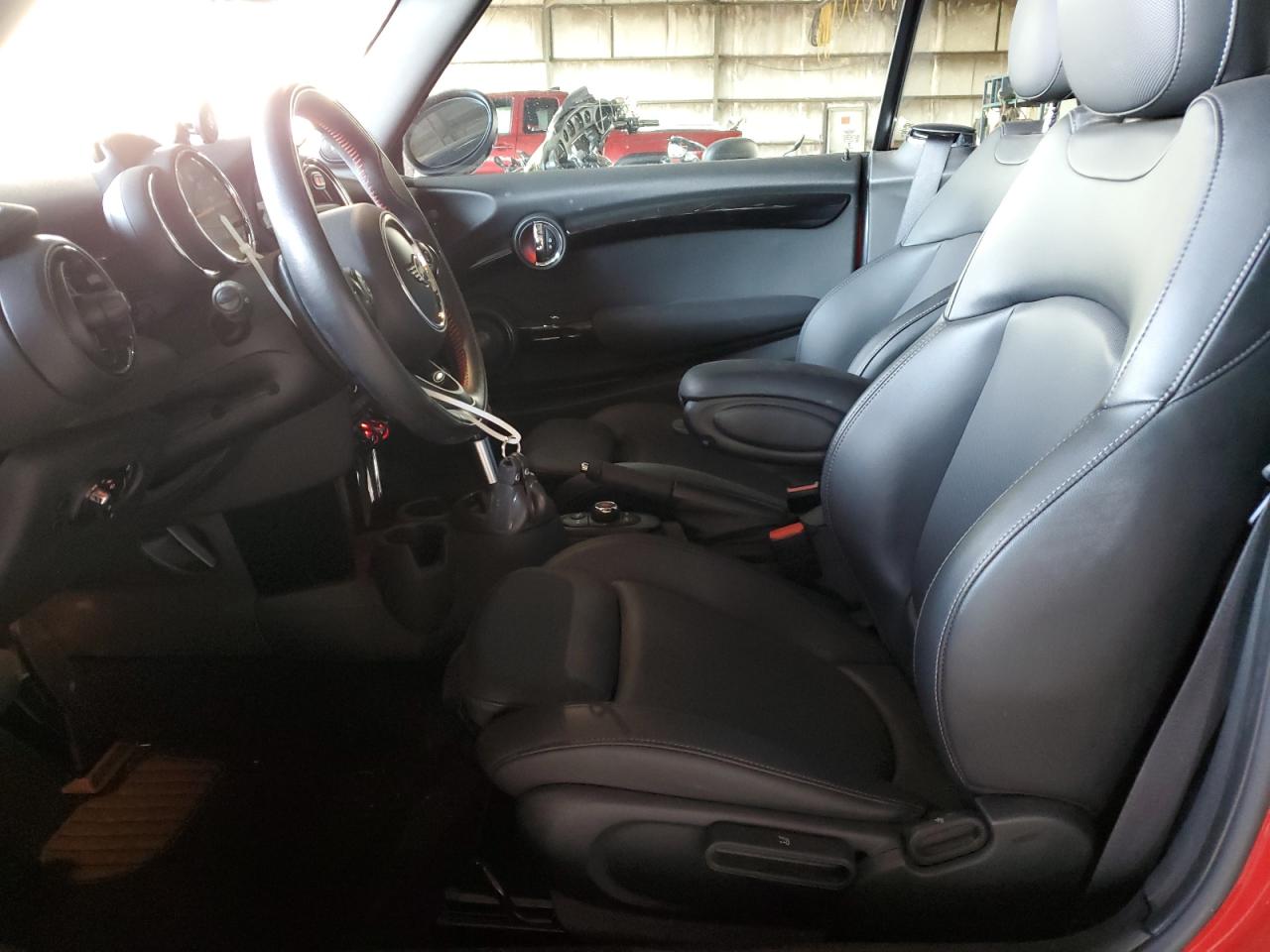 2019 MINI Cooper VIN WMWWG9C57K3E40543 Copart auction photo, rear end / minor dent/scratches damage thumbnail 7