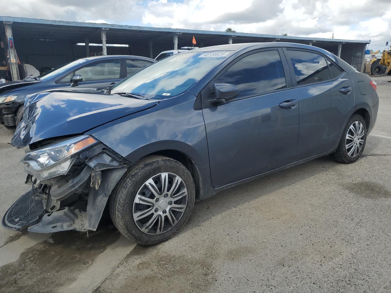 2015 Toyota Corolla VIN 5YFBURHE3FP287320