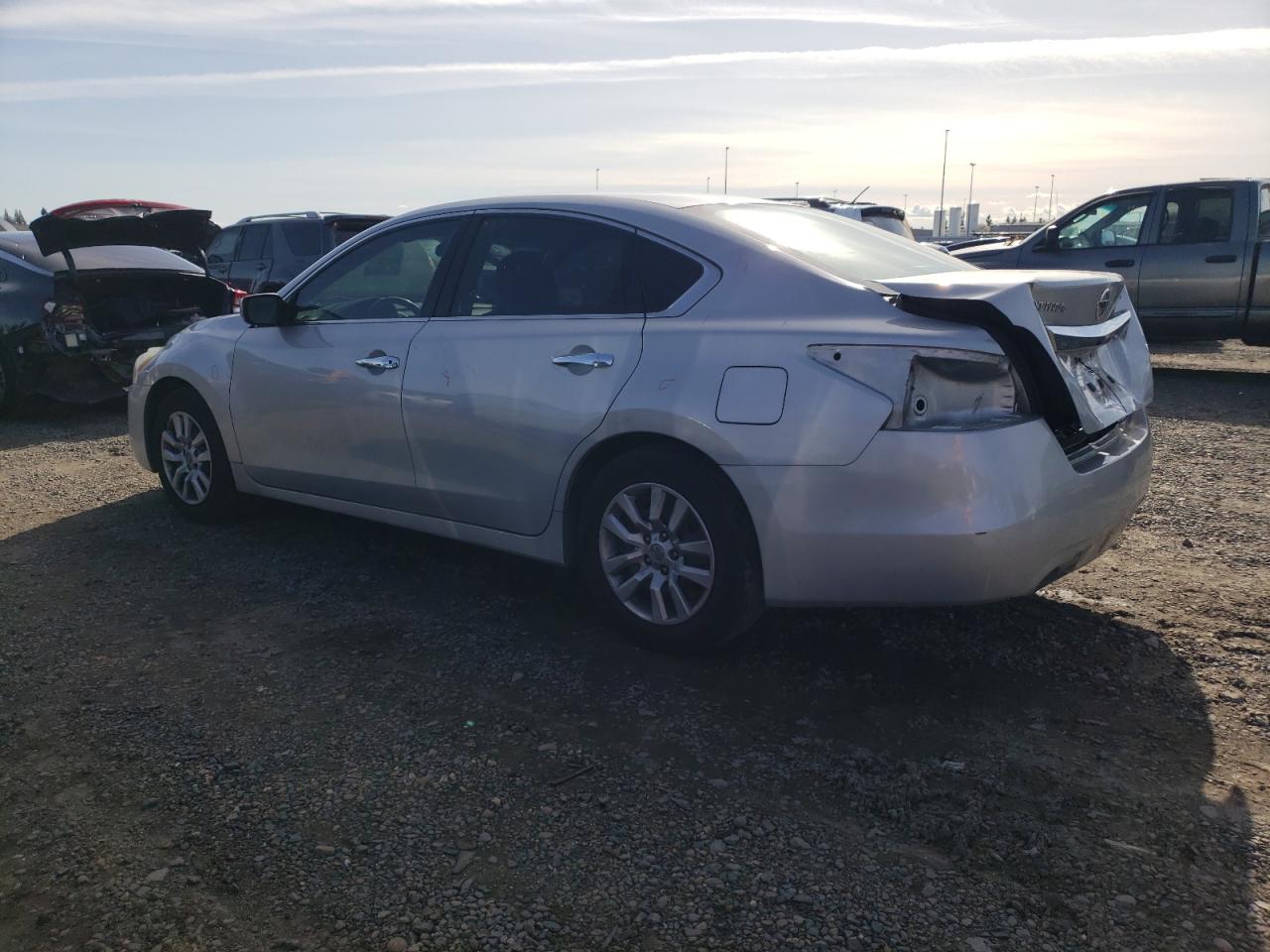 2015 Nissan Altima VIN 1N4AL3AP4FN384049 Copart auction photo, rear end / front end damage thumbnail 2