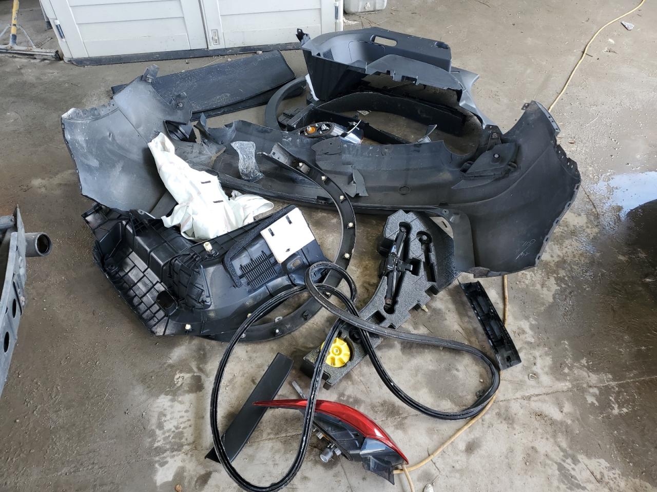 2016 Mazda CX-5 VIN JM3KE4DY4G0616206 Copart auction photo, rear end / minor dent/scratches damage thumbnail 13