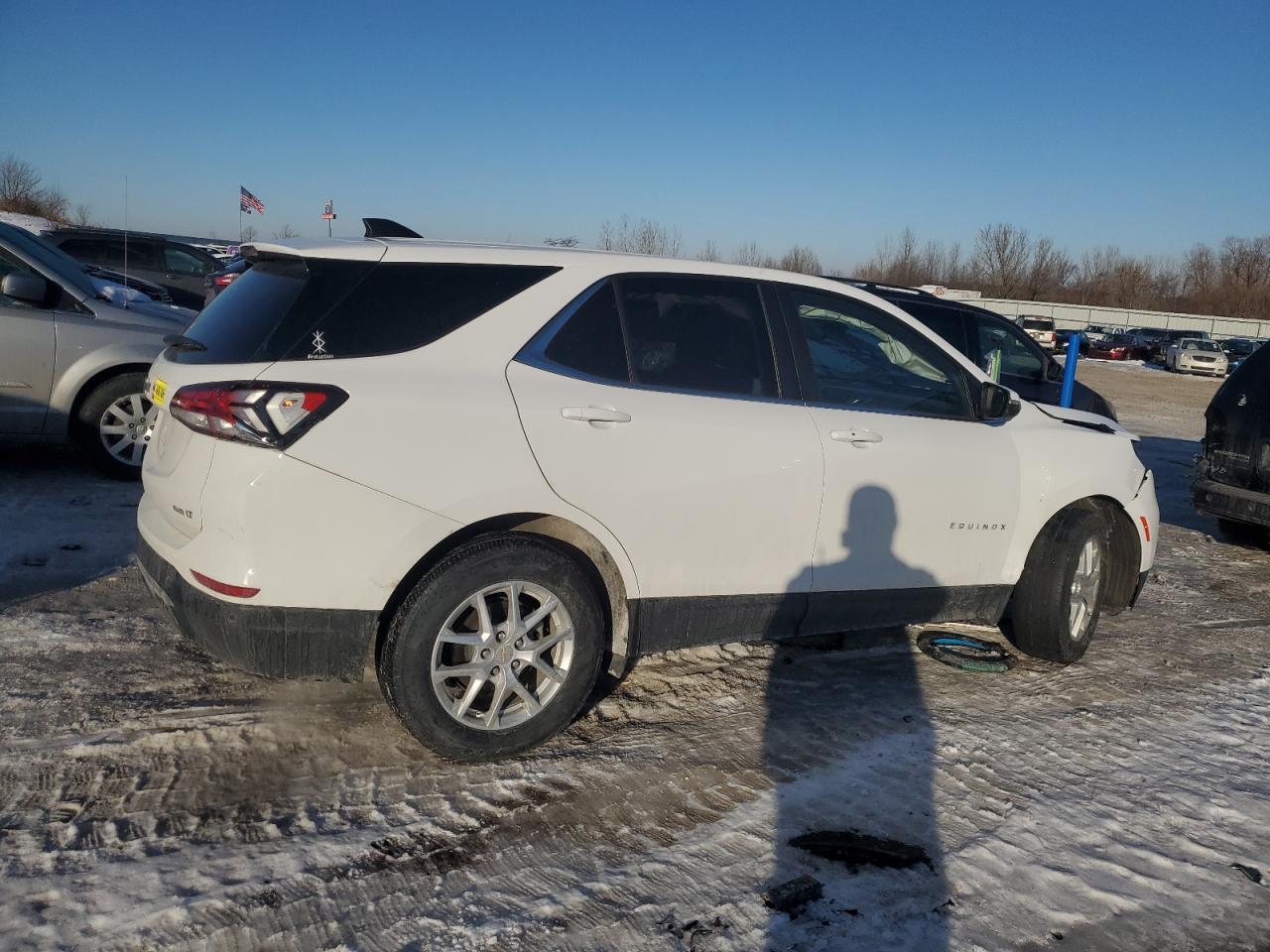 2022 Chevrolet Equinox VIN 2GNAXUEV6N6104168 Copart auction photo, front end / rear end damage thumbnail 3
