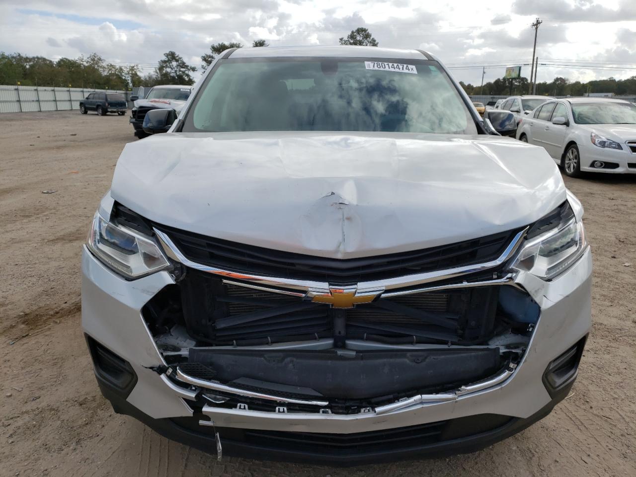 2019 Chevrolet Traverse VIN 1GNERFKW7KJ105140 Copart auction photo, front end damage thumbnail 5