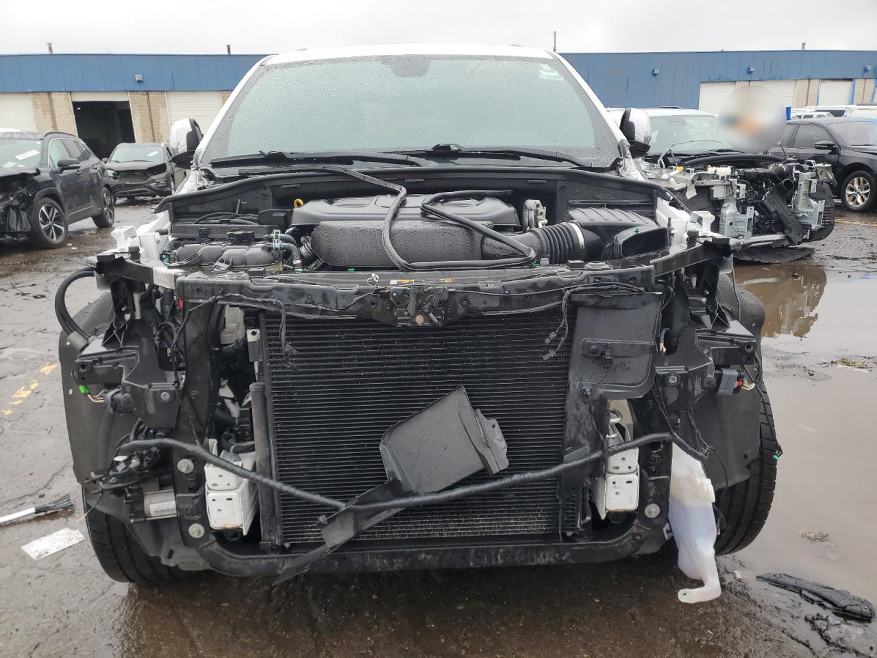 2021 Jeep Grand Cherokee VIN 1C4RJFCG9MC691890 Copart auction photo, vandalism damage thumbnail 5