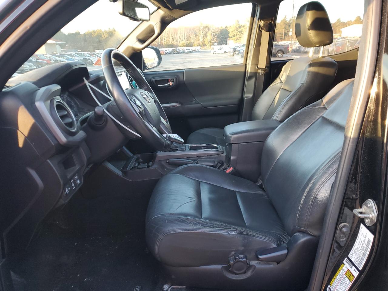 2017 Toyota Tacoma VIN 3TMDZ5BN0HM031299 Copart auction photo, rear end damage thumbnail 7