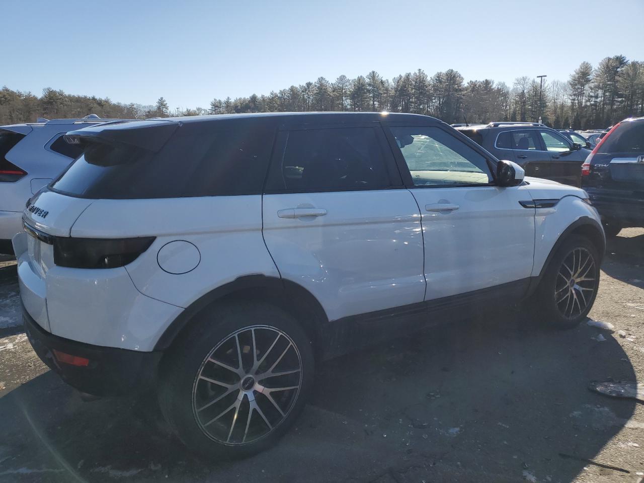 2015 Land Rover Range Rover VIN SALVP2BG9FH023951 Copart auction photo, rear end damage thumbnail 3