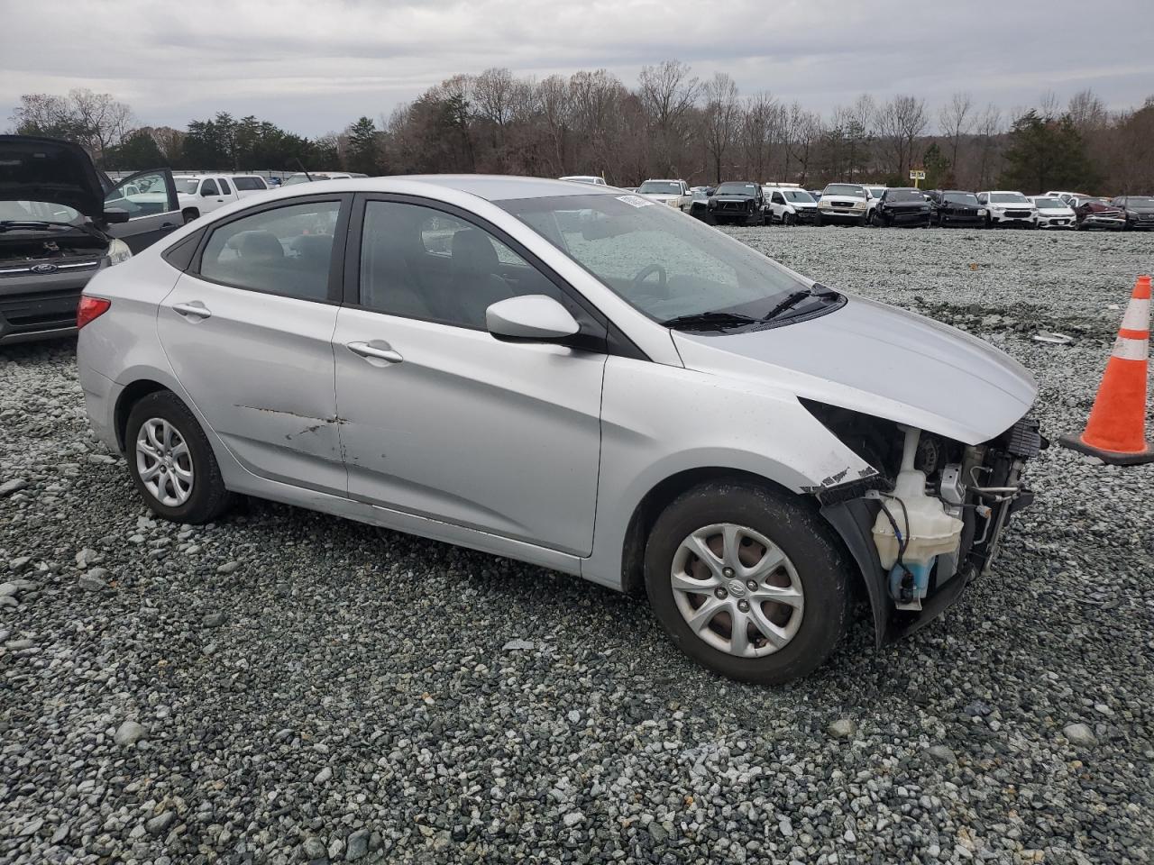 2014 Hyundai Accent VIN KMHCT4AE2EU754468 Copart auction photo, front end / side damage thumbnail 4