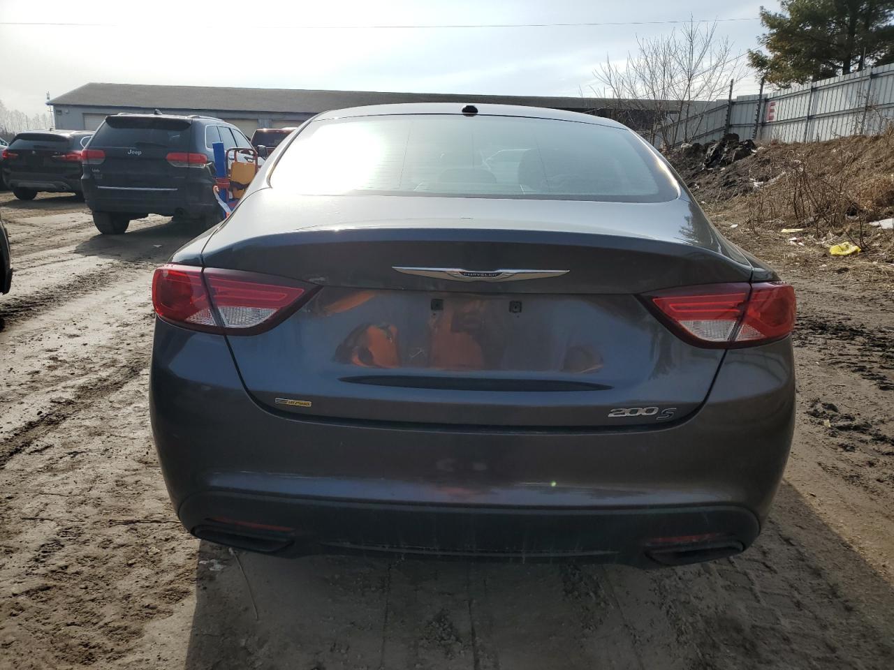 2015 Chrysler 200 VIN 1C3CCCBB5FN681227 Copart auction photo, front end / minor dent/scratches damage thumbnail 6