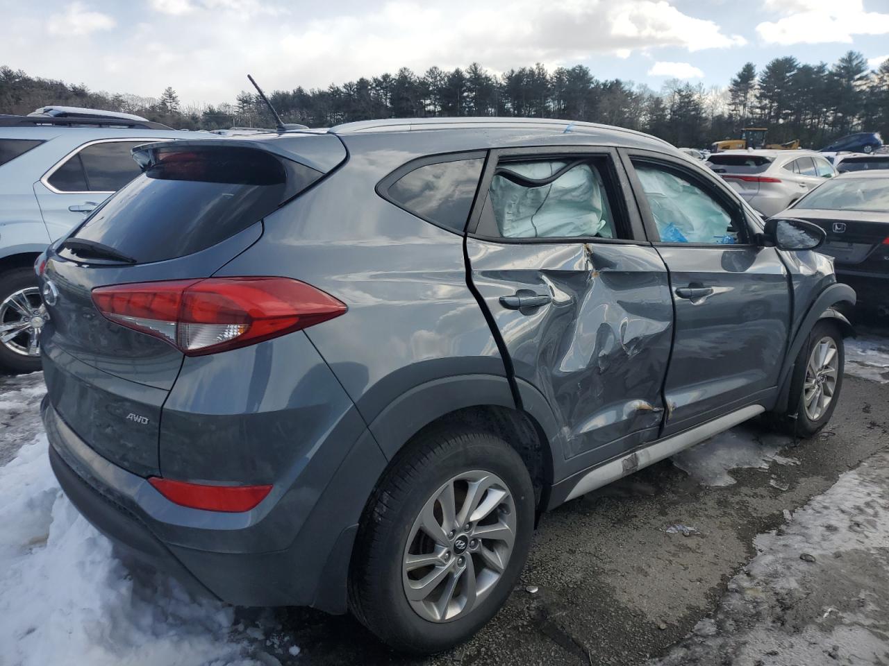 2017 Hyundai Tucson VIN KM8J3CA48HU452759 Copart auction photo, front end / side damage thumbnail 3