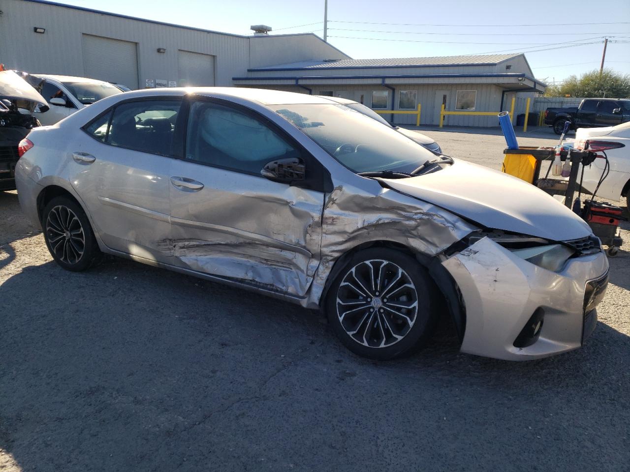 2016 Toyota Corolla VIN 5YFBURHE4GP366447 Copart auction photo, front end / side damage thumbnail 4
